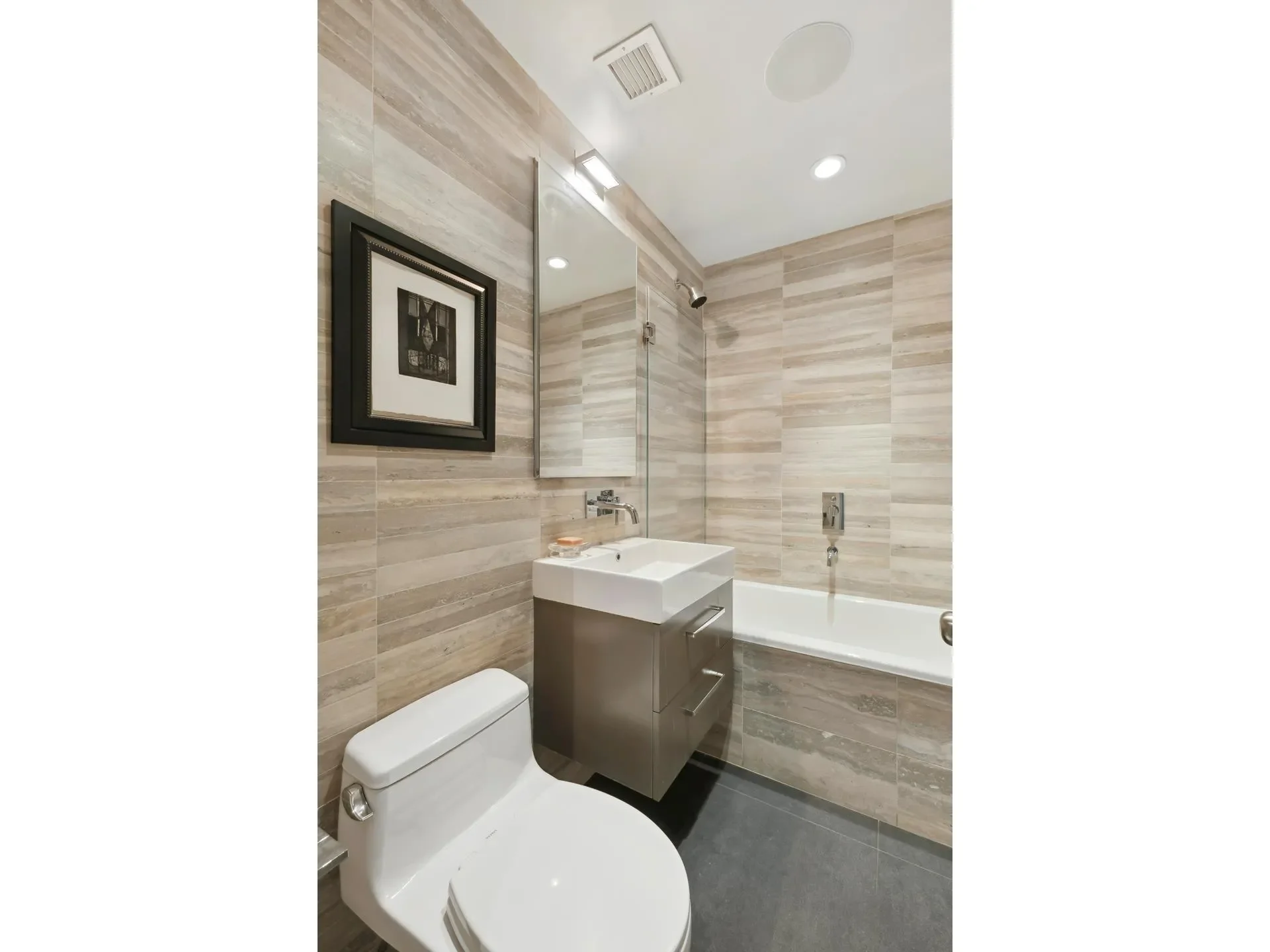 London Terrace, 465 W 23RD ST, New York, New York, United States. - Photo 15