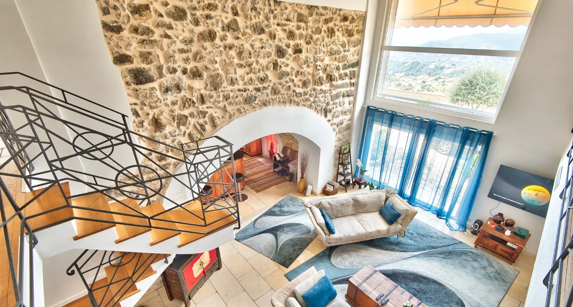 MENTON - CASTELLAR - CHARMING HOUSE OF 175SQM FOR SALE - LAND OF 1100SQM - PANORAMIC VIEWS OVER SEA