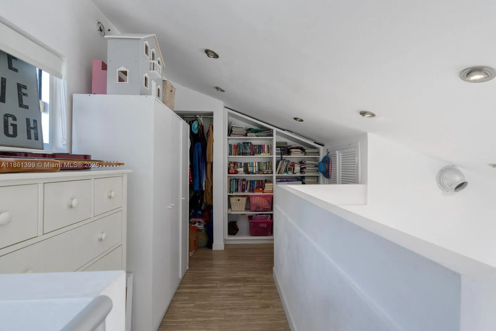 Gallery photo 10