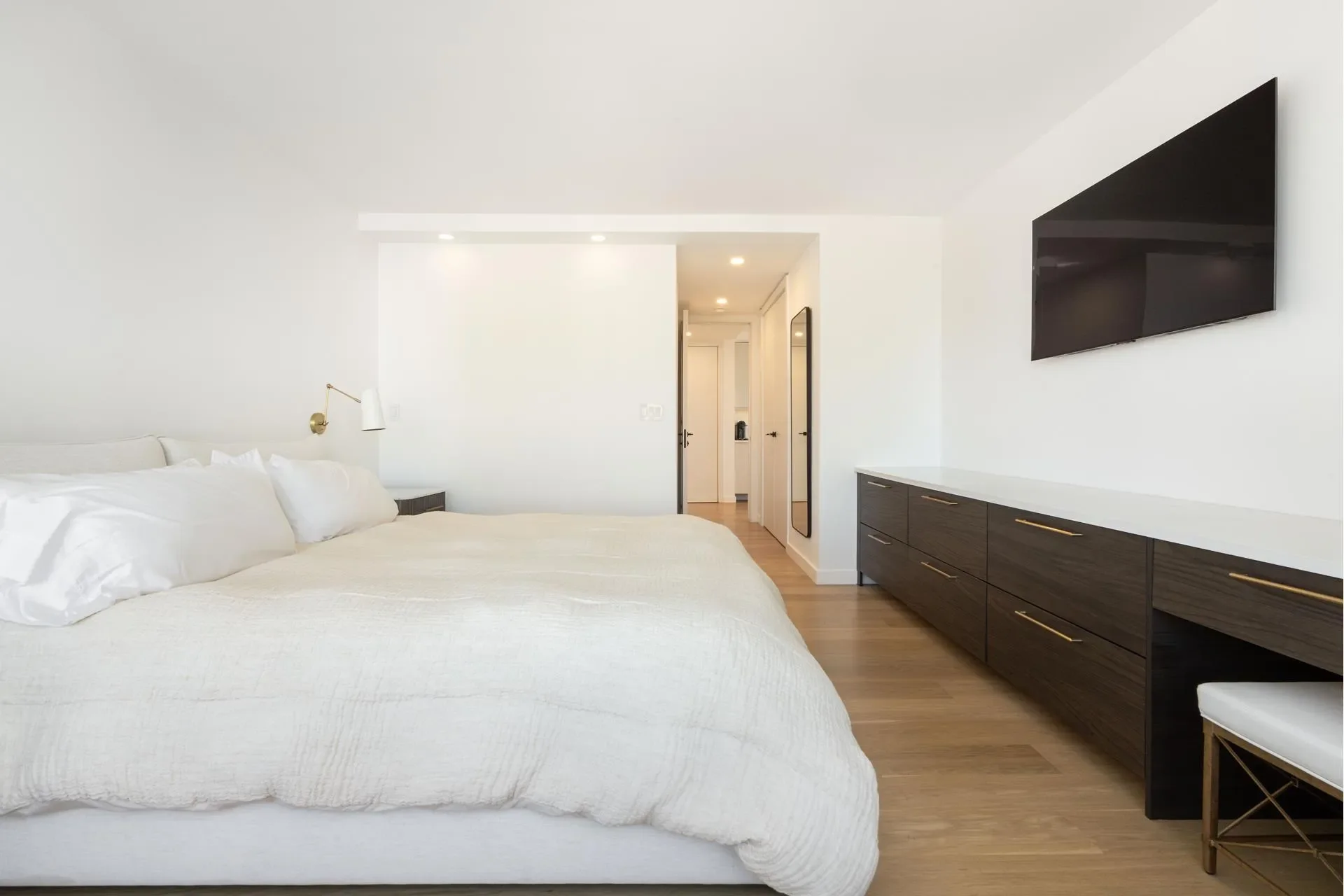 3 LINCOLN CENTER, 160 W 66TH ST, New York, New York, United States. - Photo 11