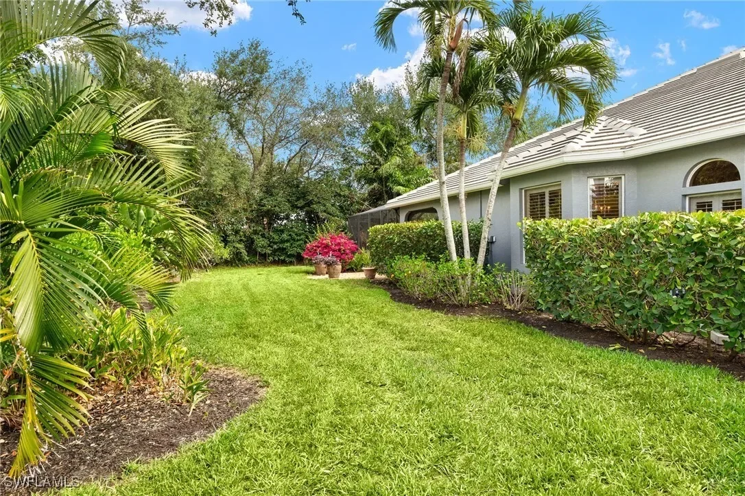 Single Family Residence in Bonita Springs