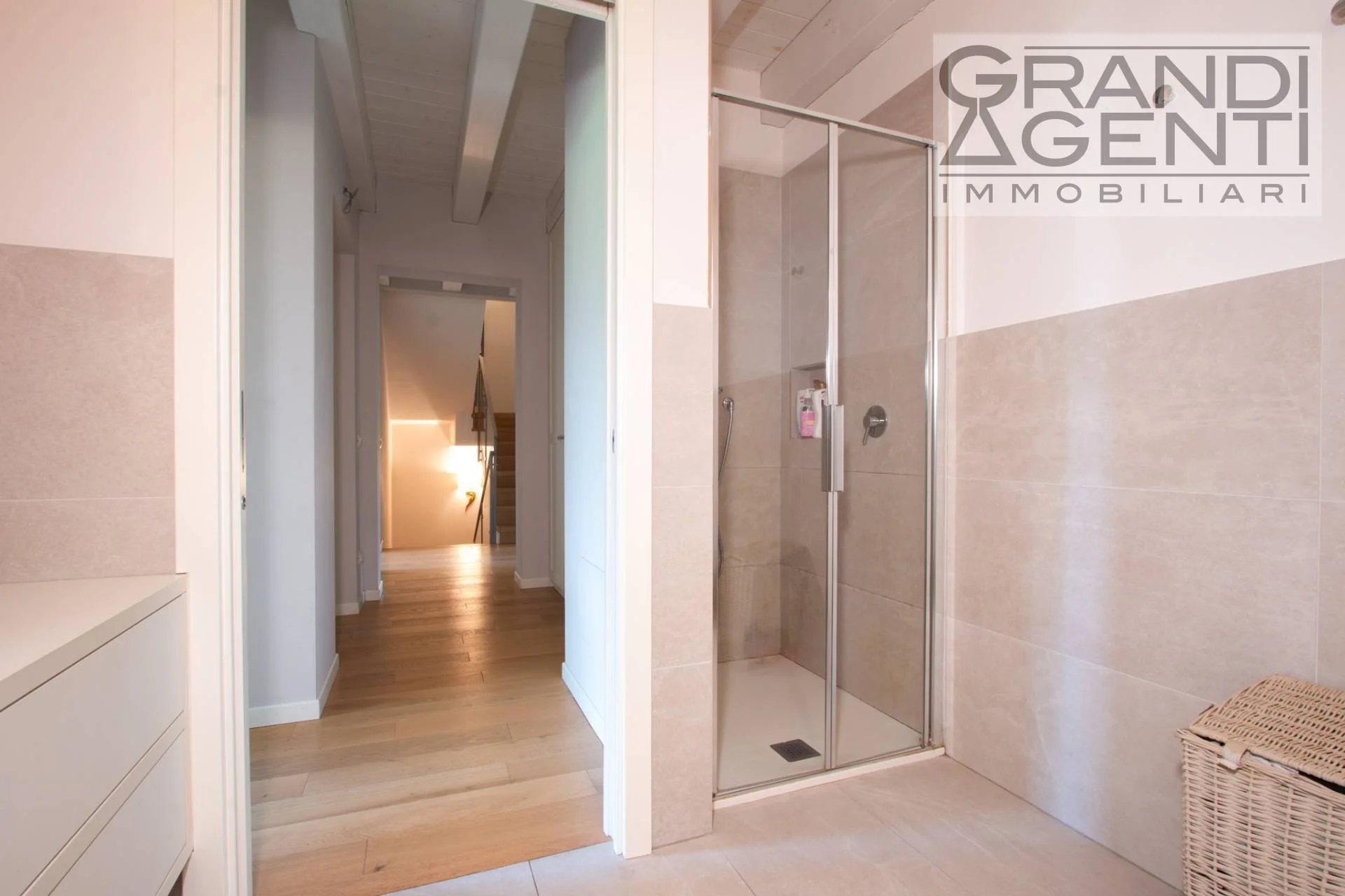 Lungadige Attiraglio 44, Verona, Veneto, Italy. - Photo 17