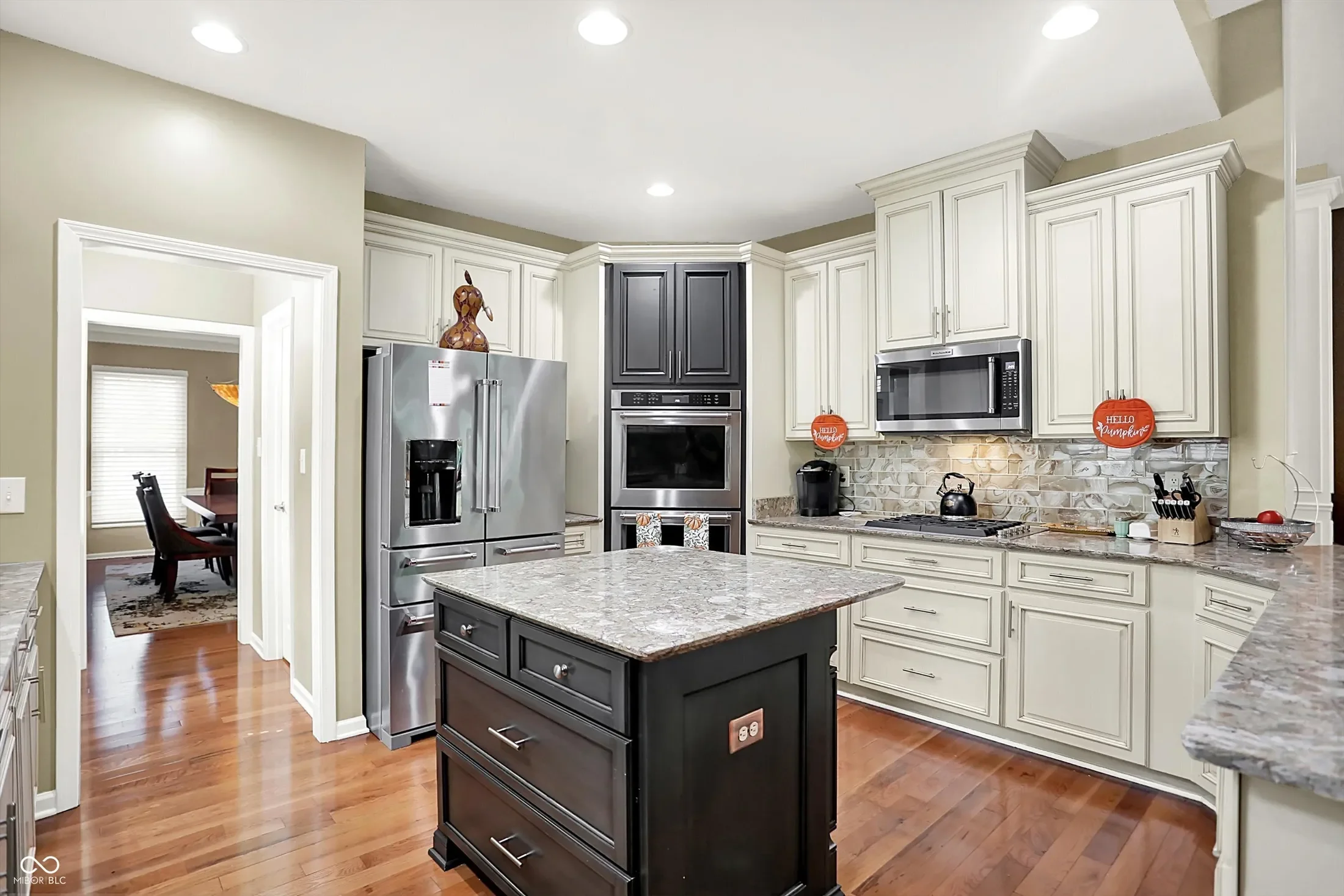 801 Silverleaf Drive, Greenwood, IN 46143, Greenwood, Indiana, United States. - Photo 12