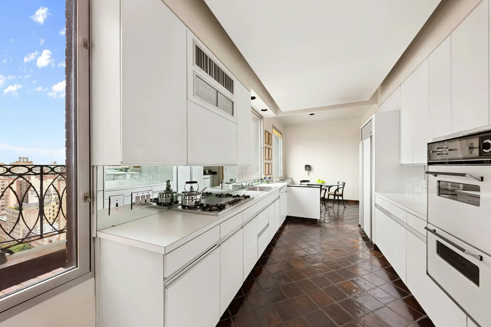 Gallery photo 3