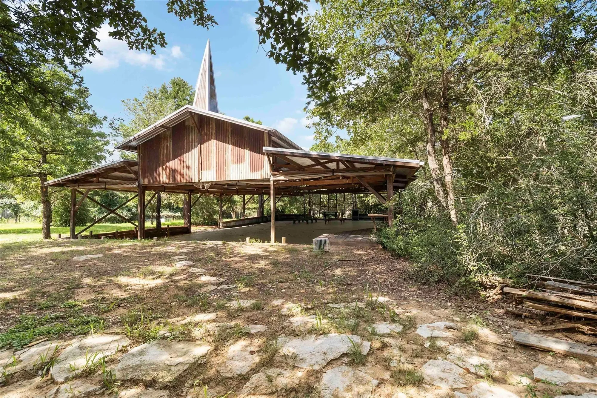 208 Old Potato RD, Paige, Texas, United States. - Photo 35