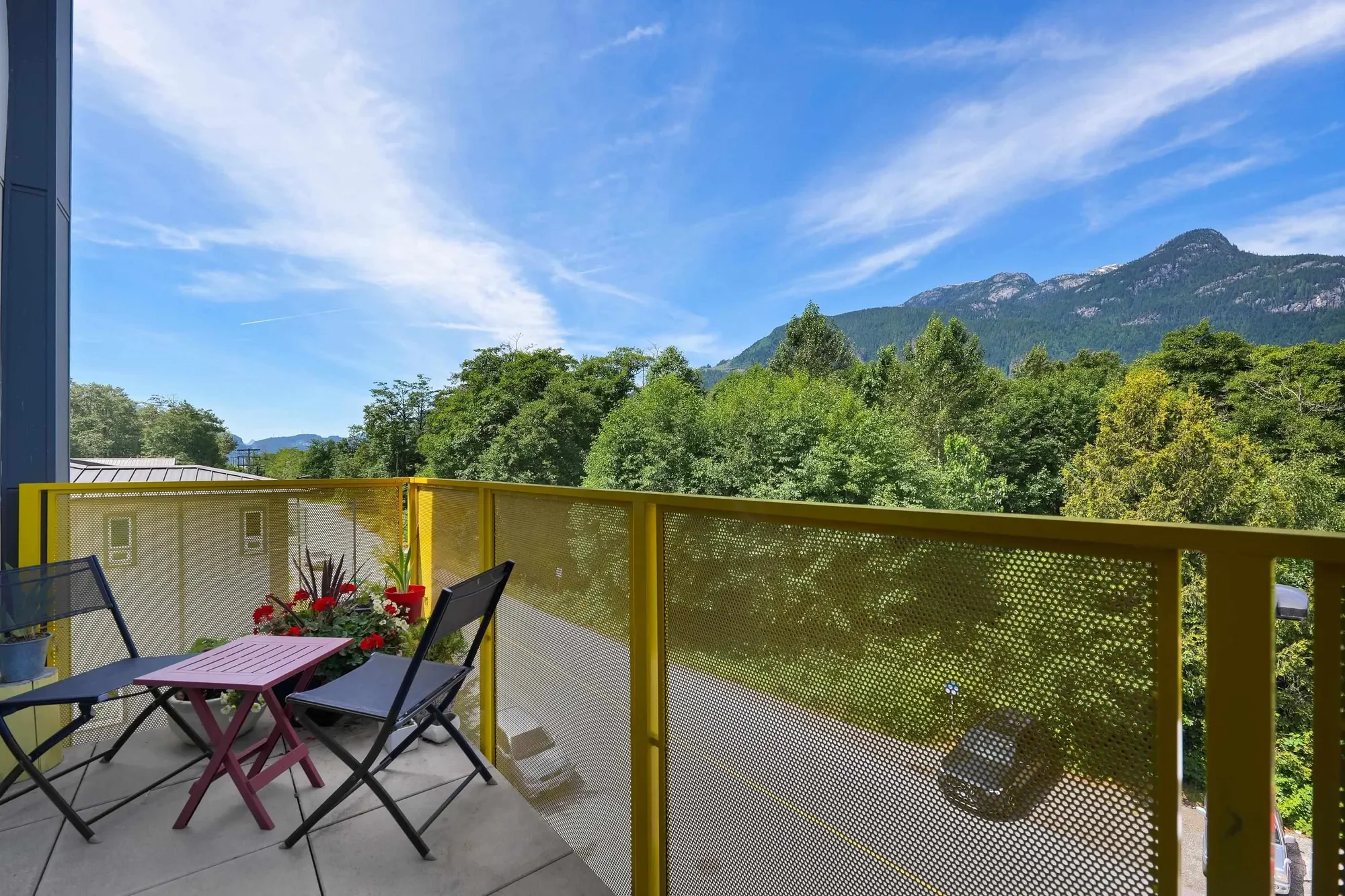 37762 Third Avenue 301, Squamish, British Columbia, Canada. - Photo 6