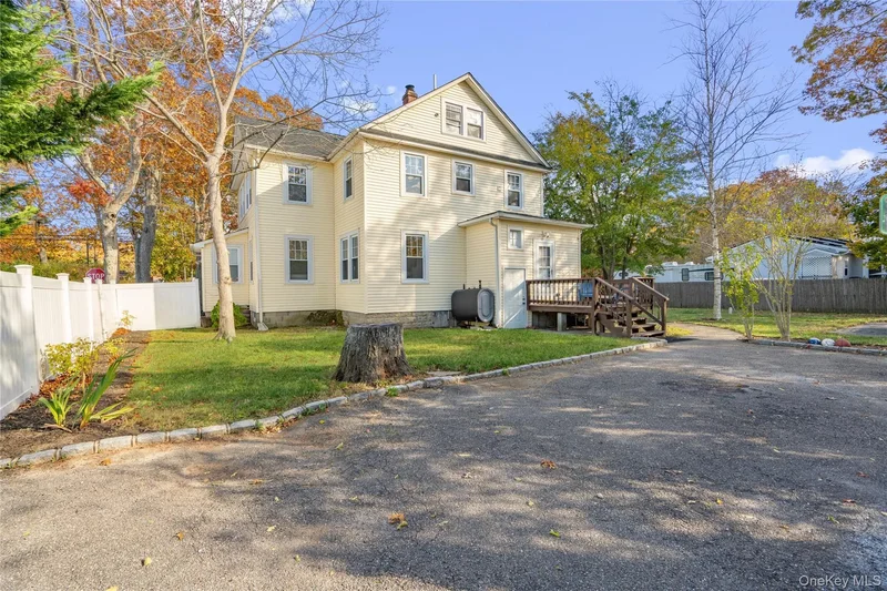 64 Vernon Avenue, Manorville, New York, United States. - Photo 24