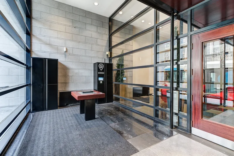 329 Rue Notre-Dame E. 130, Montréal, Quebec, Canada. - Photo 42