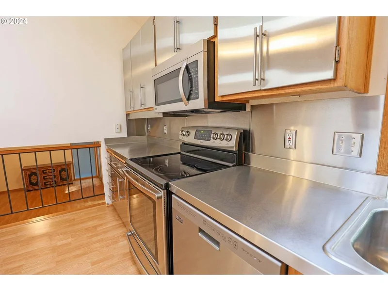 3794 Wilshire Ln, Eugene, OR 97405, Eugene, Oregon, United States. - Photo 16