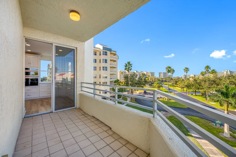 7872 Sailboat Key Blvd S #306, South Pasadena, FL 33707, St. Petersburg, Florida, United States. - Photo 6
