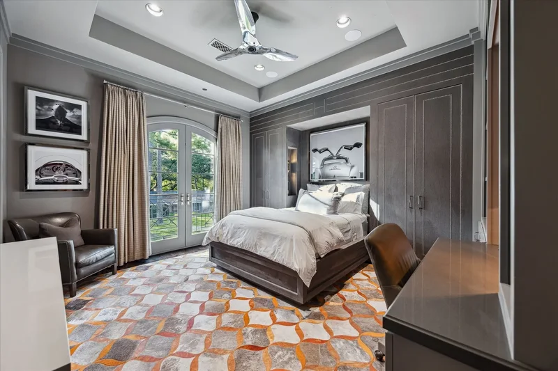 220 Merrie Way Lane, Houston, TX 77024, Houston, Texas, United States. - Photo 36