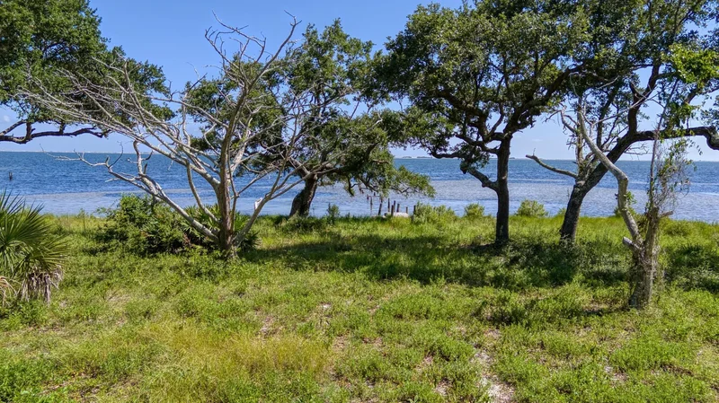 5161 Soundside Drive, Gulf Breeze, FL 32563, Gulf Breeze, Florida, United States. - Photo 35