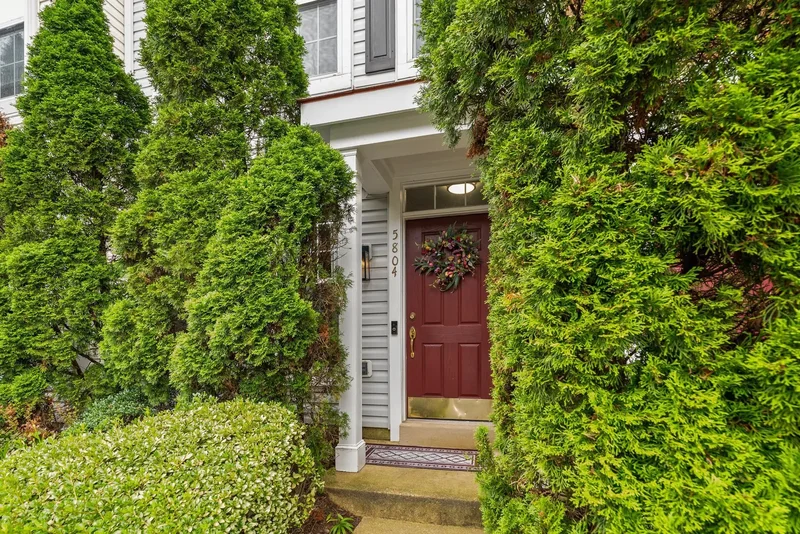 5804 Summers Grove Road , Alexandria, VA 22304, Alexandria, Virginia, United States. - Photo 31