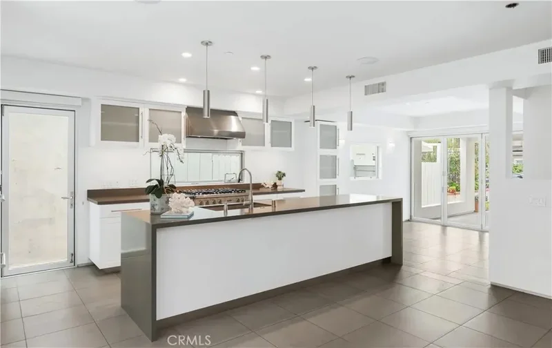 2618 Cove Street, Newport Beach, California, United States. - Photo 4