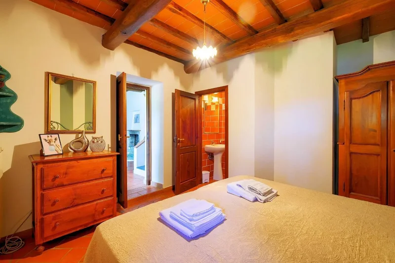 Reggello, Tuscany, Italy. - Photo 18