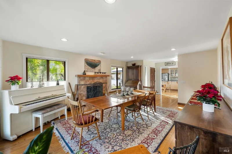 2850 Western Ave, Petaluma, CA 94952, Petaluma, California, United States. - Photo 10