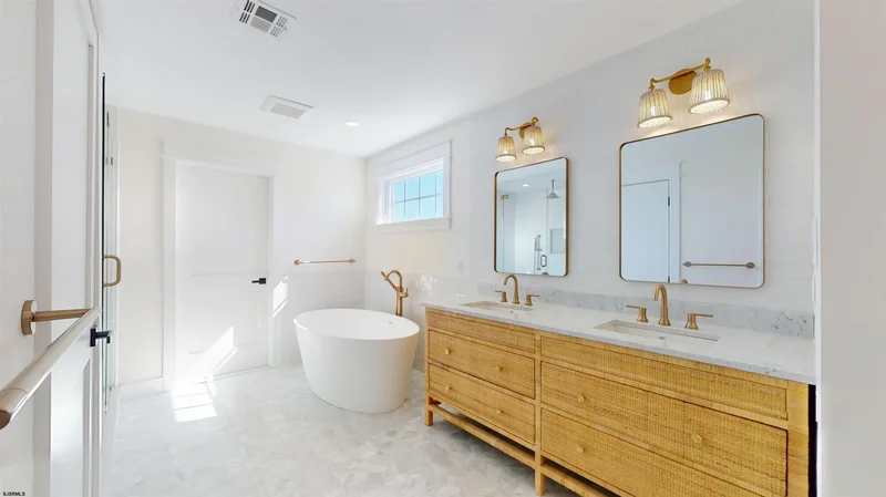 1904 W Brigantine Ave, Brigantine, NJ 08203, Brigantine, New Jersey, United States. - Photo 4