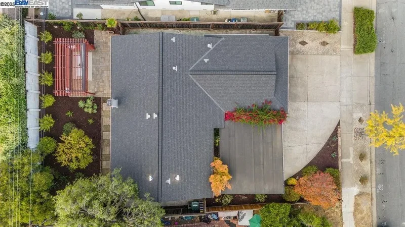 974 Pocatello Ave, Sunnyvale, CA 94087, Sunnyvale, California, United States. - Photo 22
