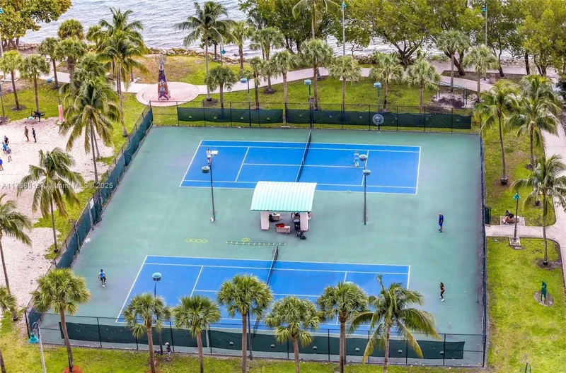 1750 N Bayshore Dr, Miami, FL 33132, Miami, Florida, United States. - Photo 38