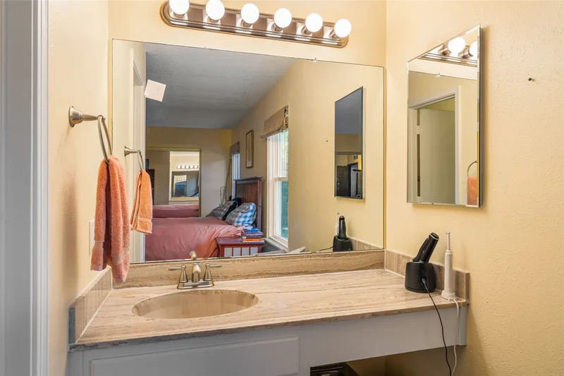 2211 Portavela Street , Santa Fe, NM 87505, Santa Fe, New Mexico, United States. - Photo 25