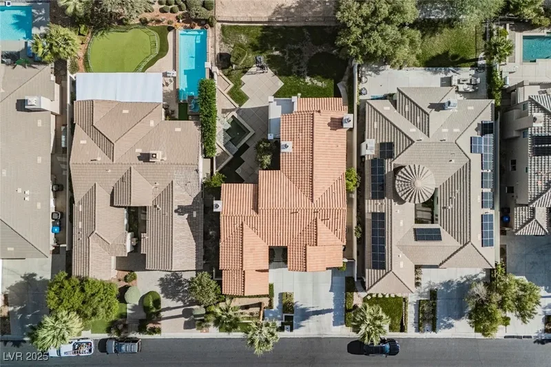 2486 Grassy Spring Place, Las Vegas, Nevada, United States. - Photo 38