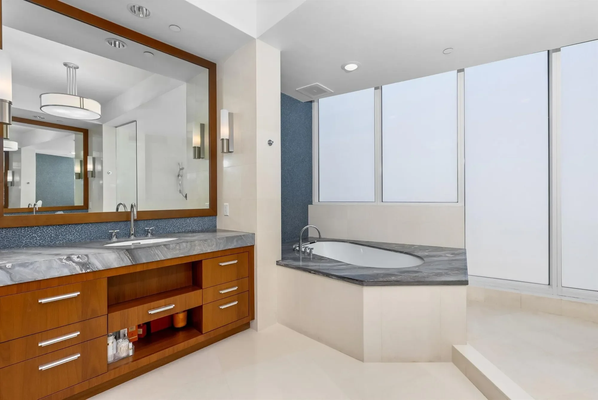 1000 S Ocean Boulevard, Boca Raton, Florida, United States. - Photo 2