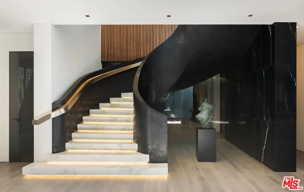 1108 Wallace, Beverly Hills, California, United States. - Photo 57