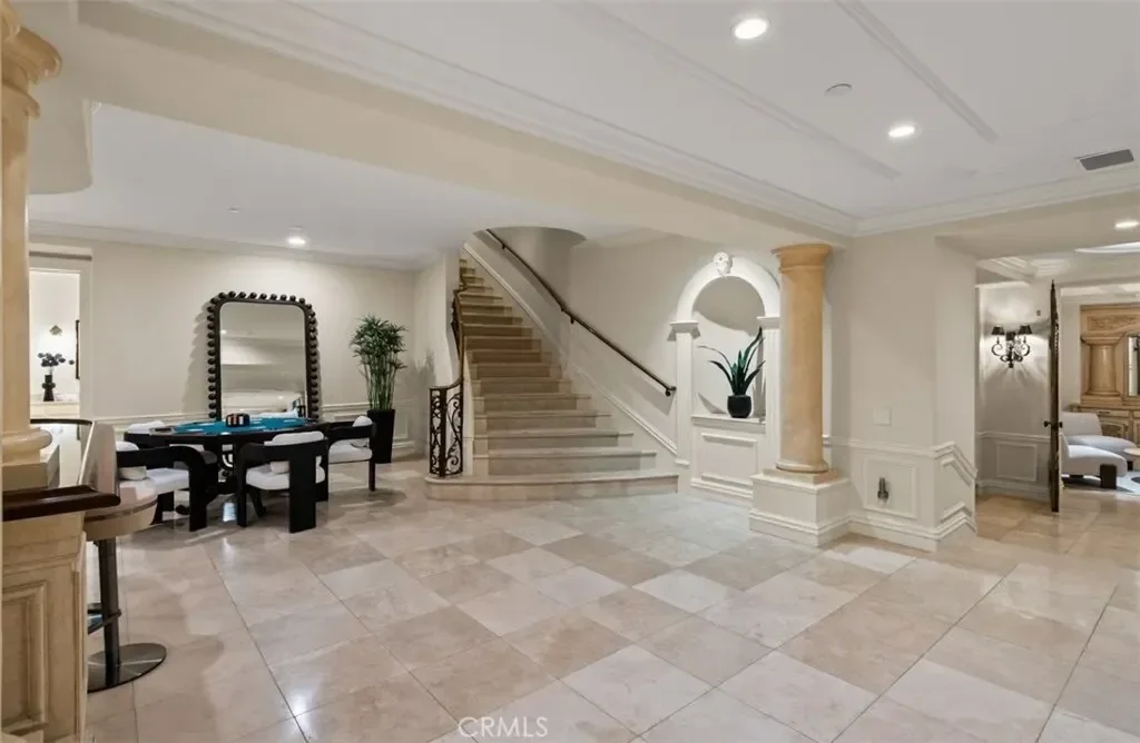 11 Shoreview, Newport Beach, California, United States. - Photo 5