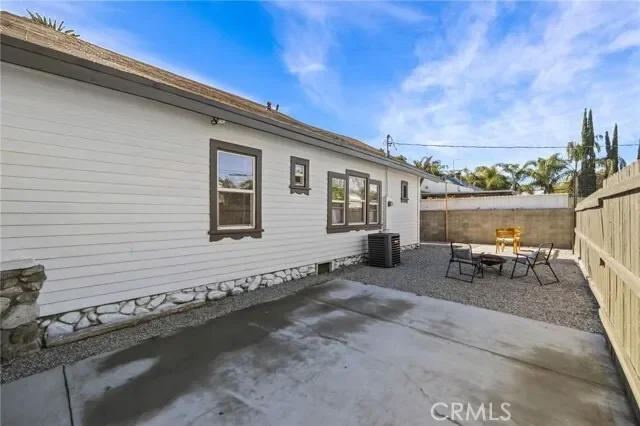 Exterior photo 10