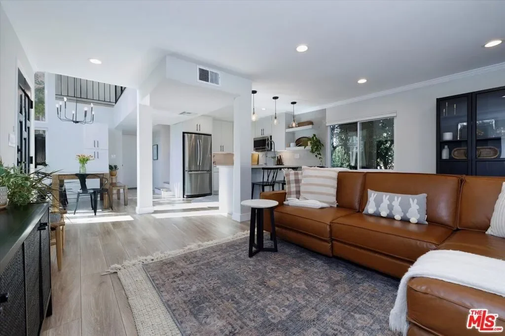 23351 Park Sorrento 71, Hidden Hills, California, United States. - Photo 14