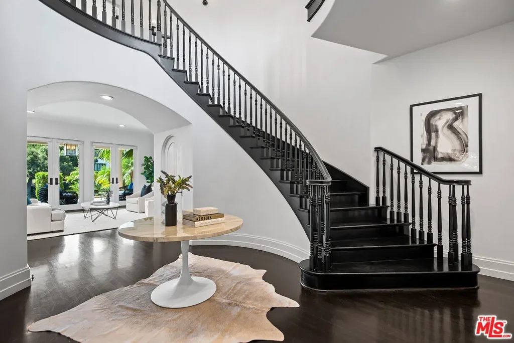 9928 Toluca Lake Avenue, Los Angeles, California, United States. - Photo 29