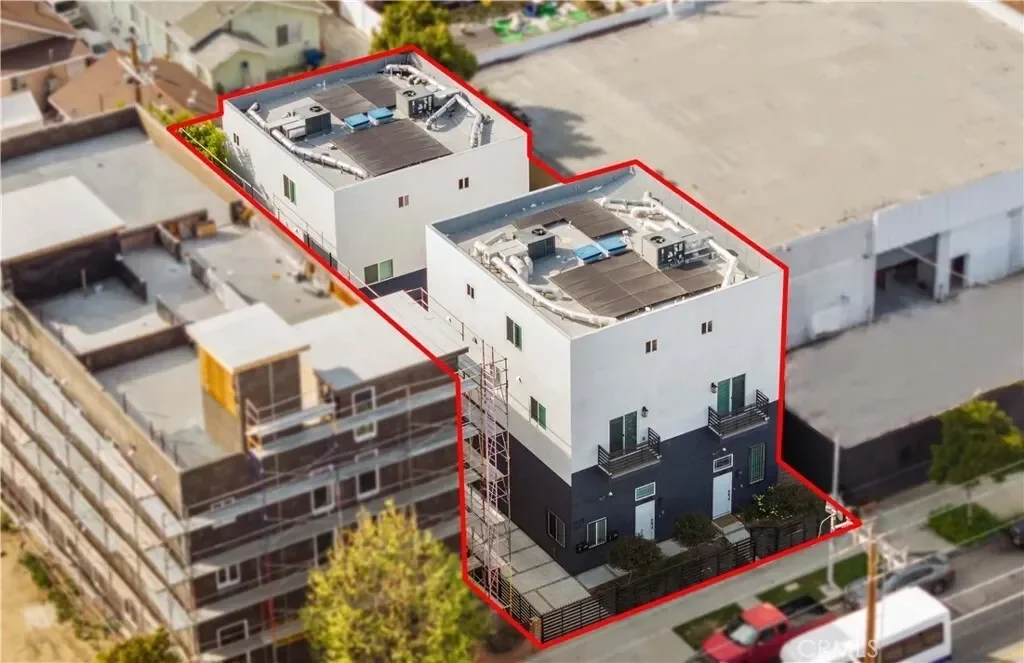 3721 S San Pedro Street, Los Angeles, California, United States. - Photo 23