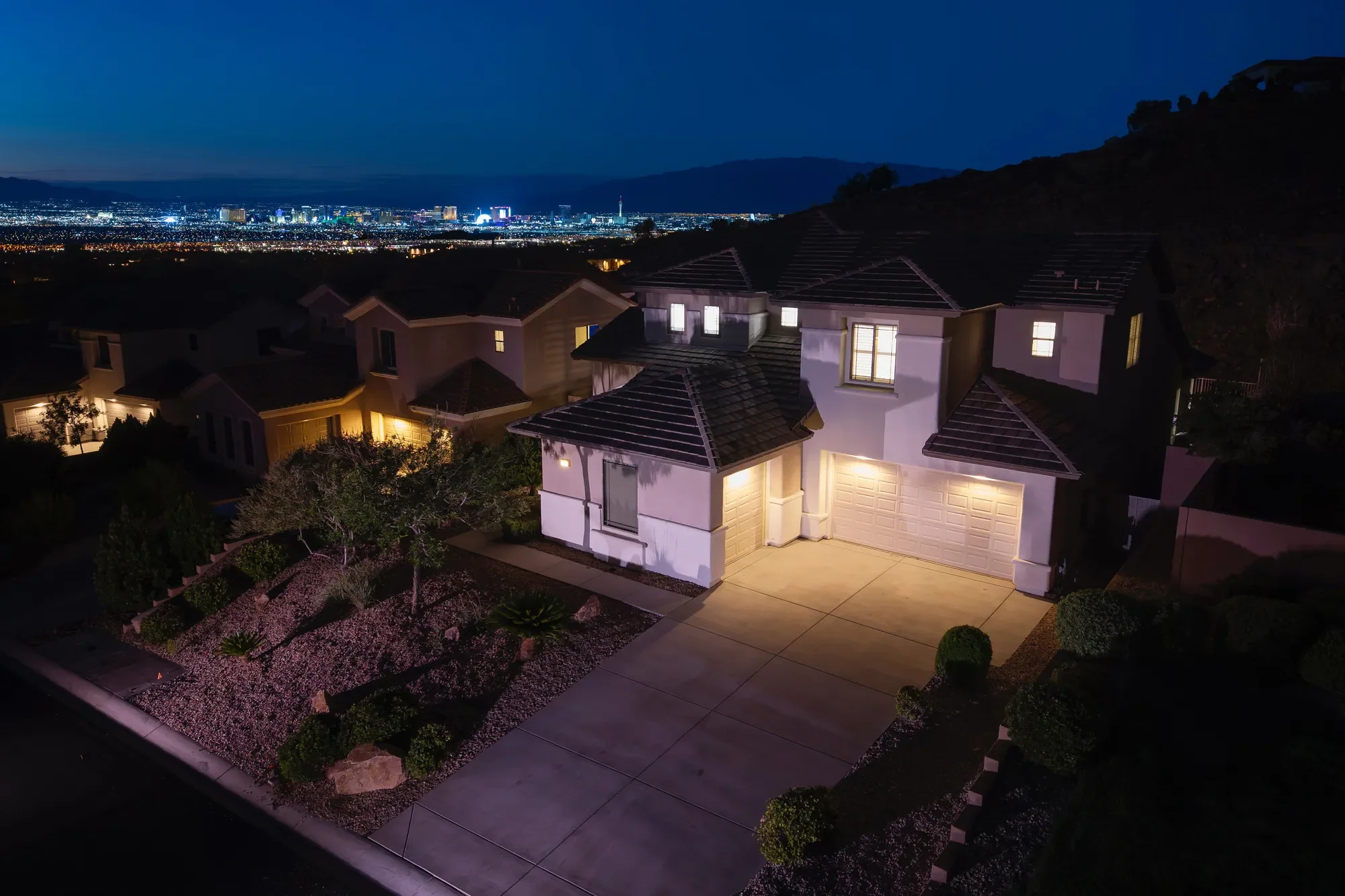 12 Oro Valley Drive, Henderson, NV 89052, Henderson, Nevada, United States. - Photo 52