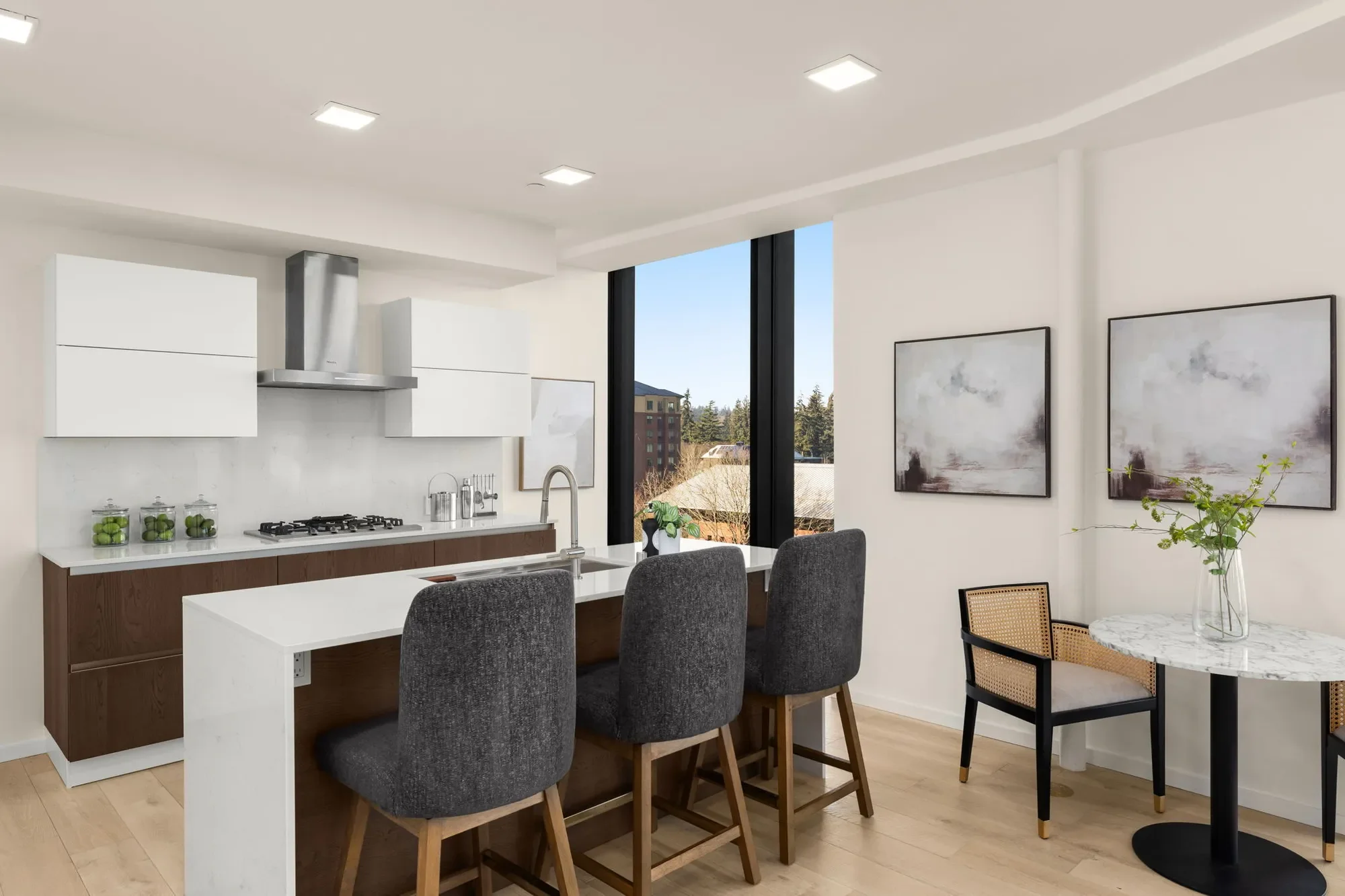 999 110th Ave NE Unit #500 , Bellevue, WA 98004, Bellevue, Washington, United States. - Photo 4