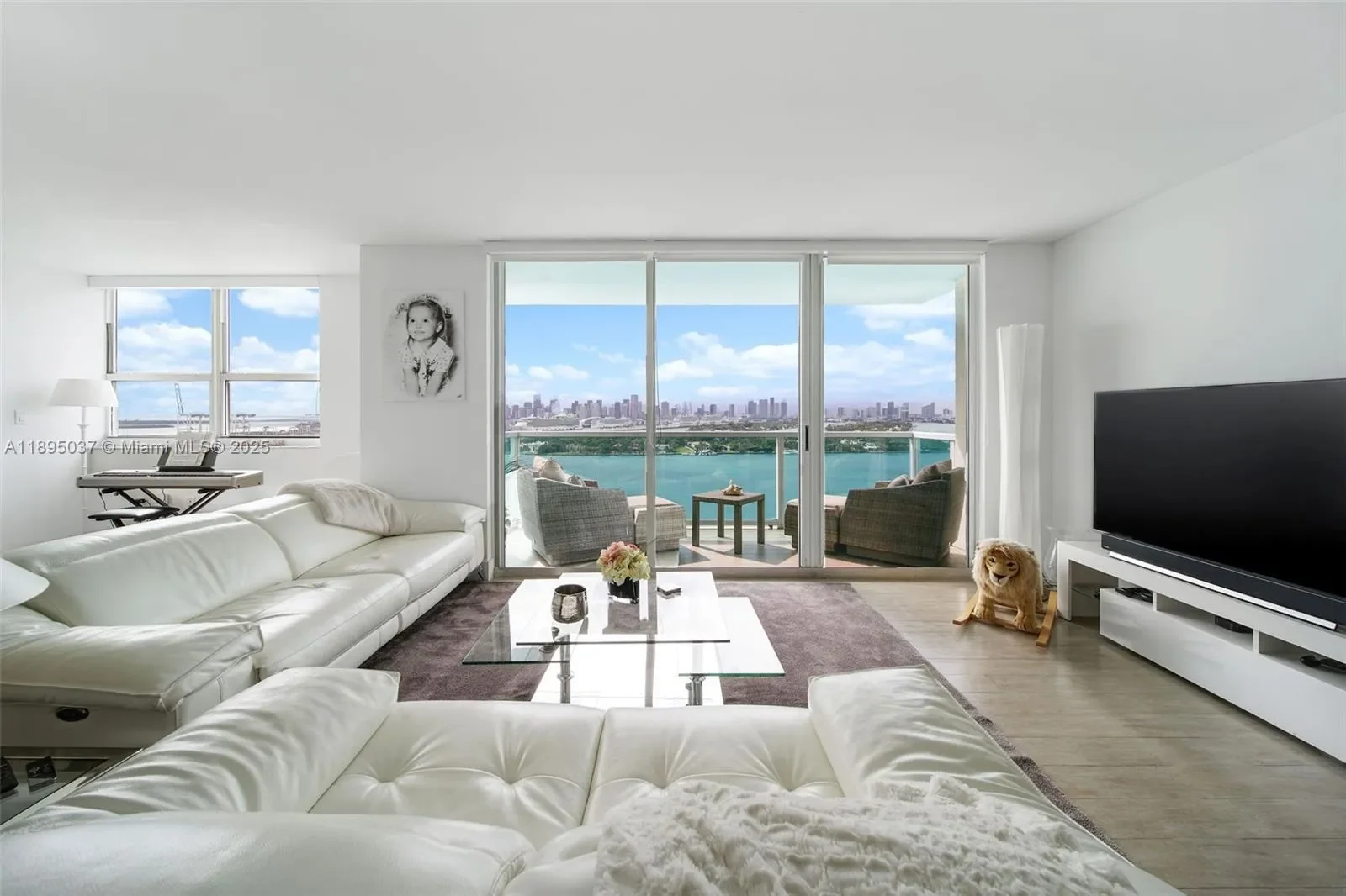650 West Ave 2107, Miami Beach, Florida, United States. - Photo 5