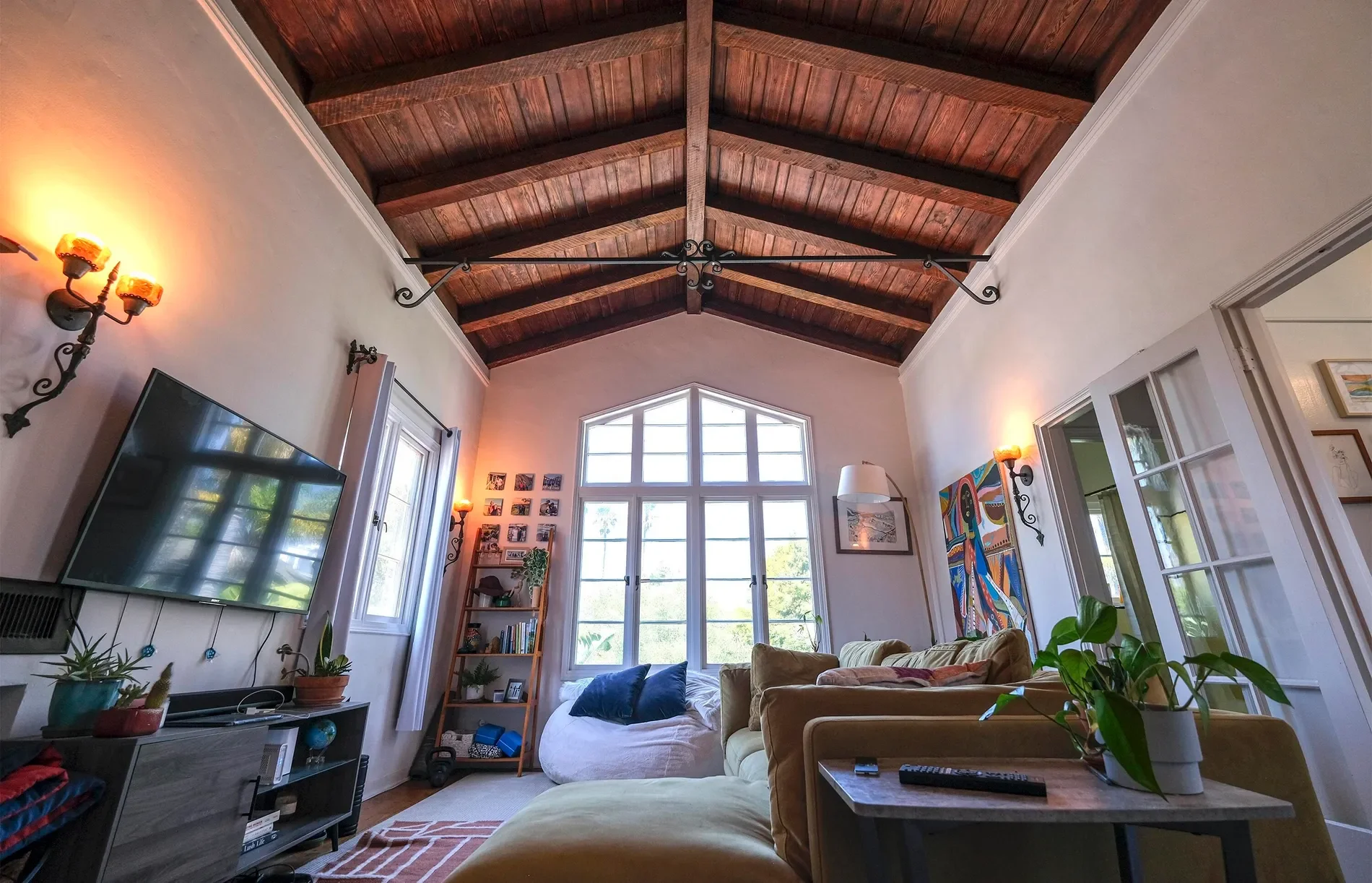111 Chapala Street, Santa Barbara, California, United States. - Photo 2