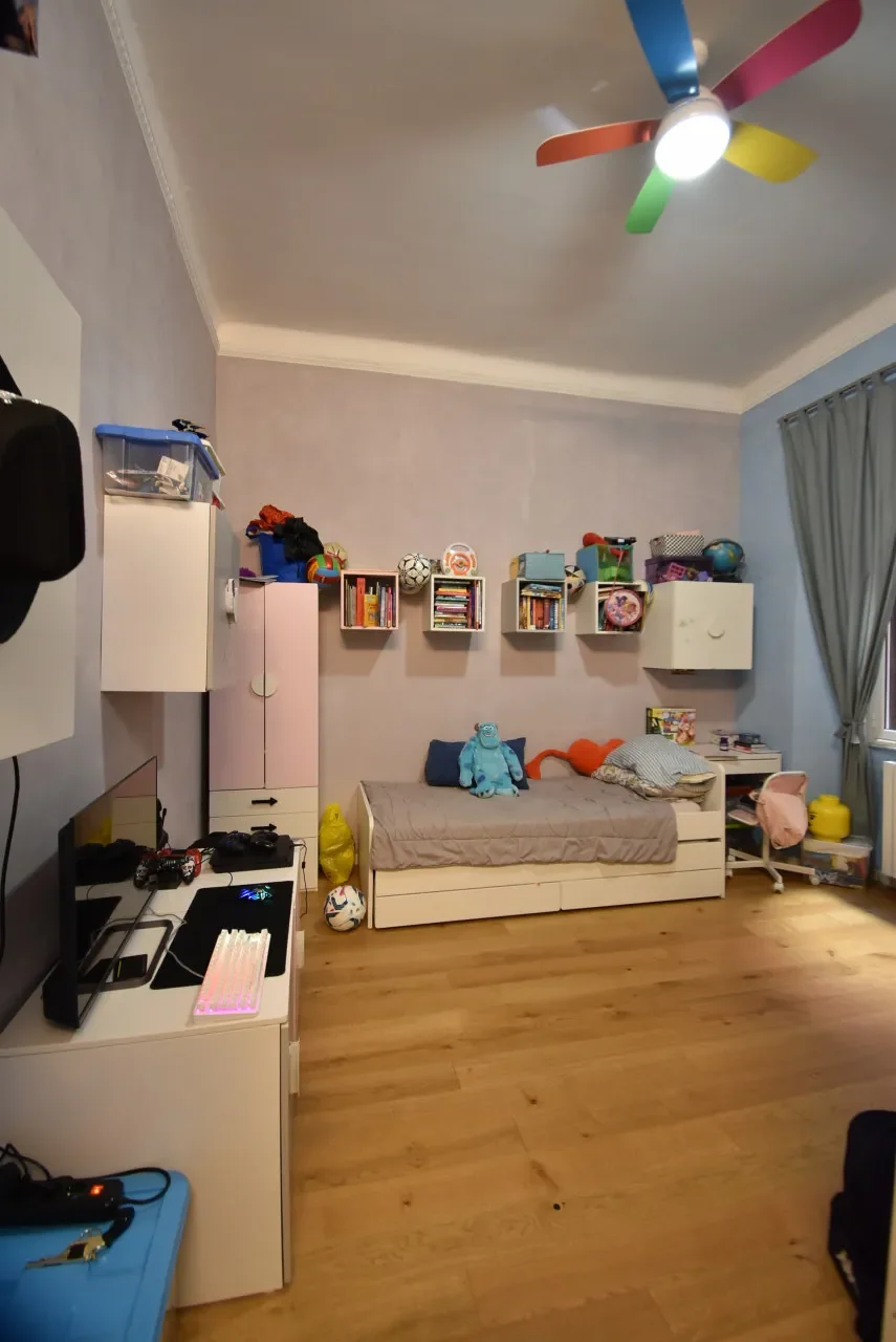 Gallery photo 3
