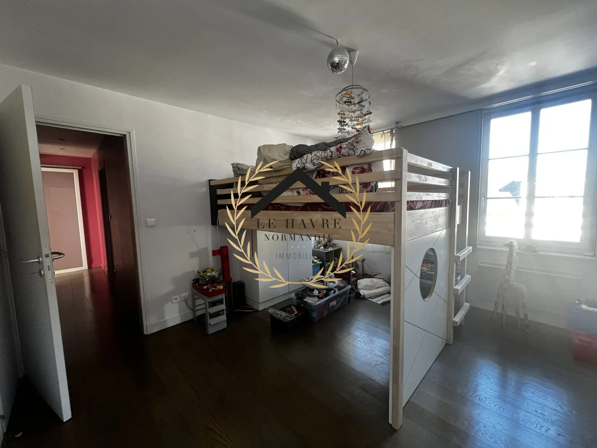 Gallery photo 4