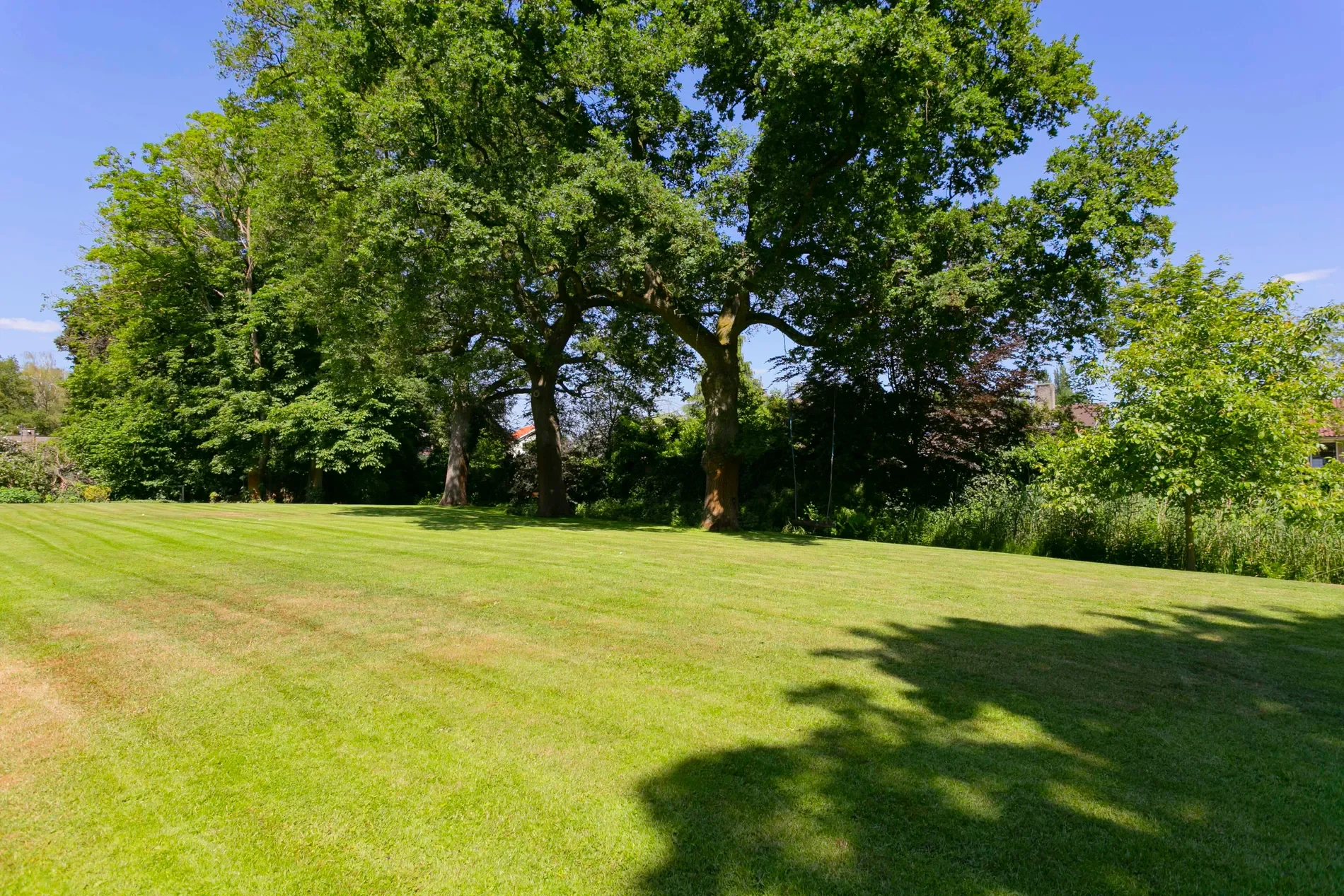 Exterior photo 7
