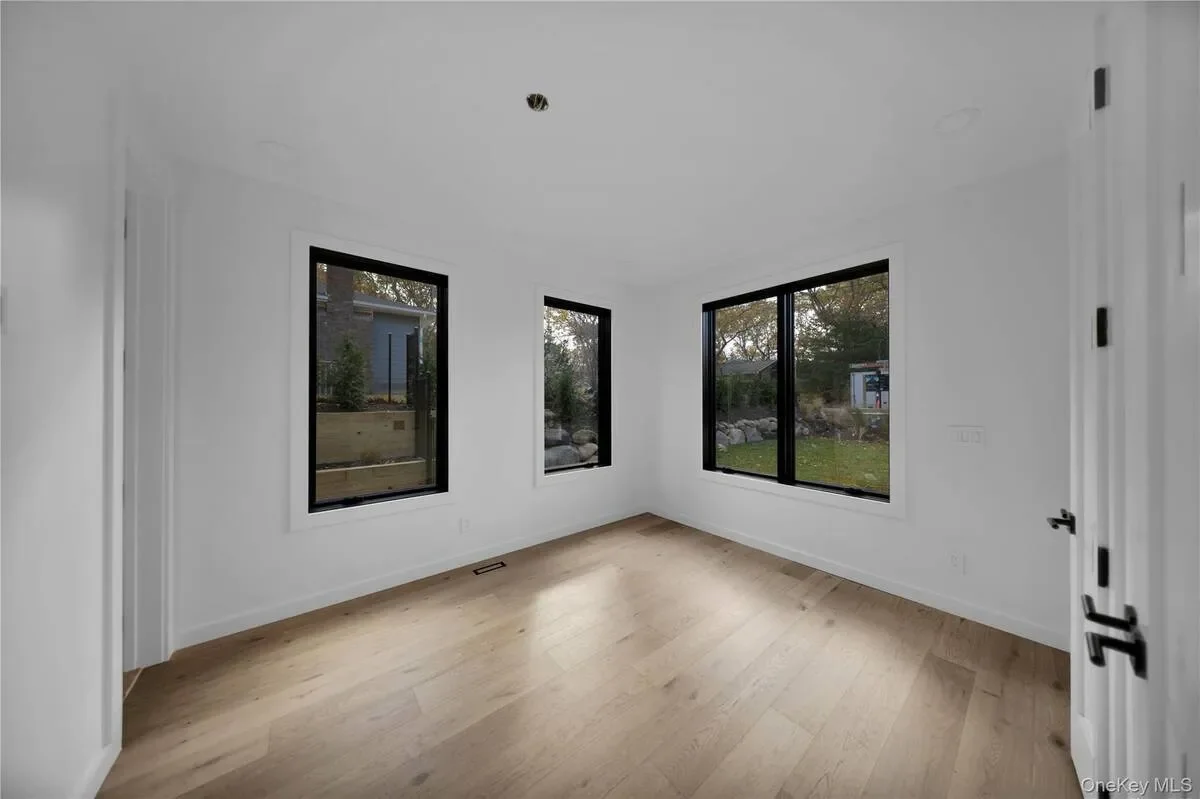 Gallery photo 9