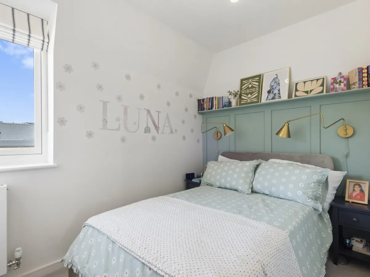 Wilna Road, London, SW18, London, England, United Kingdom. - Photo 11