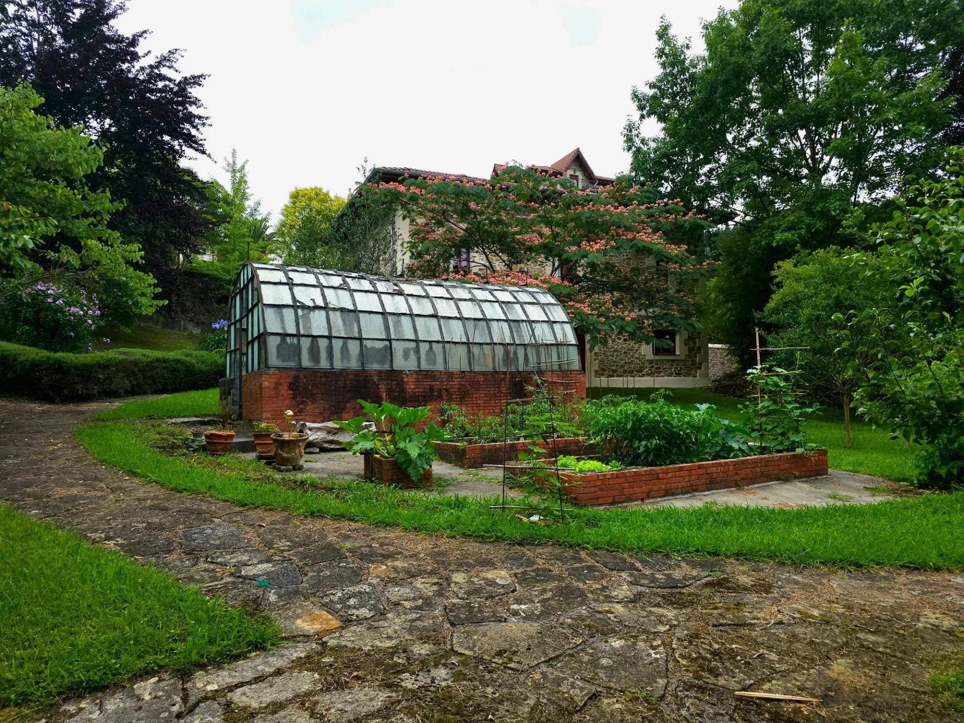 Exterior photo 12