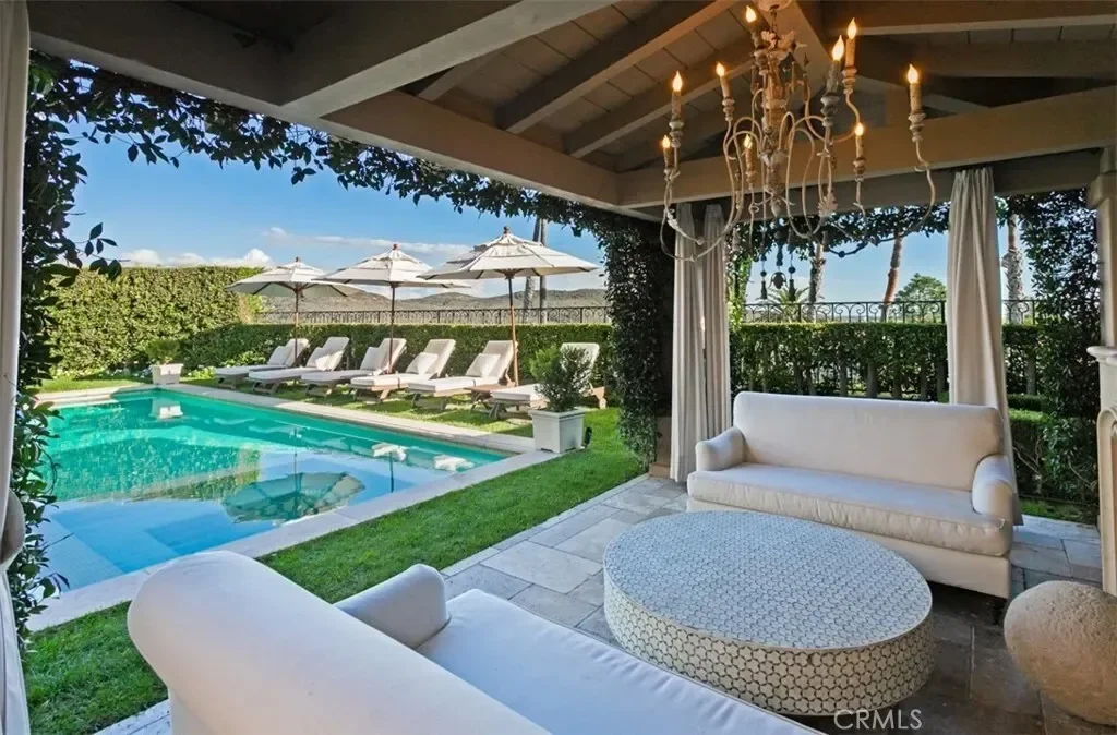 6 Windemere Court, Newport Beach, California, United States. - Photo 13
