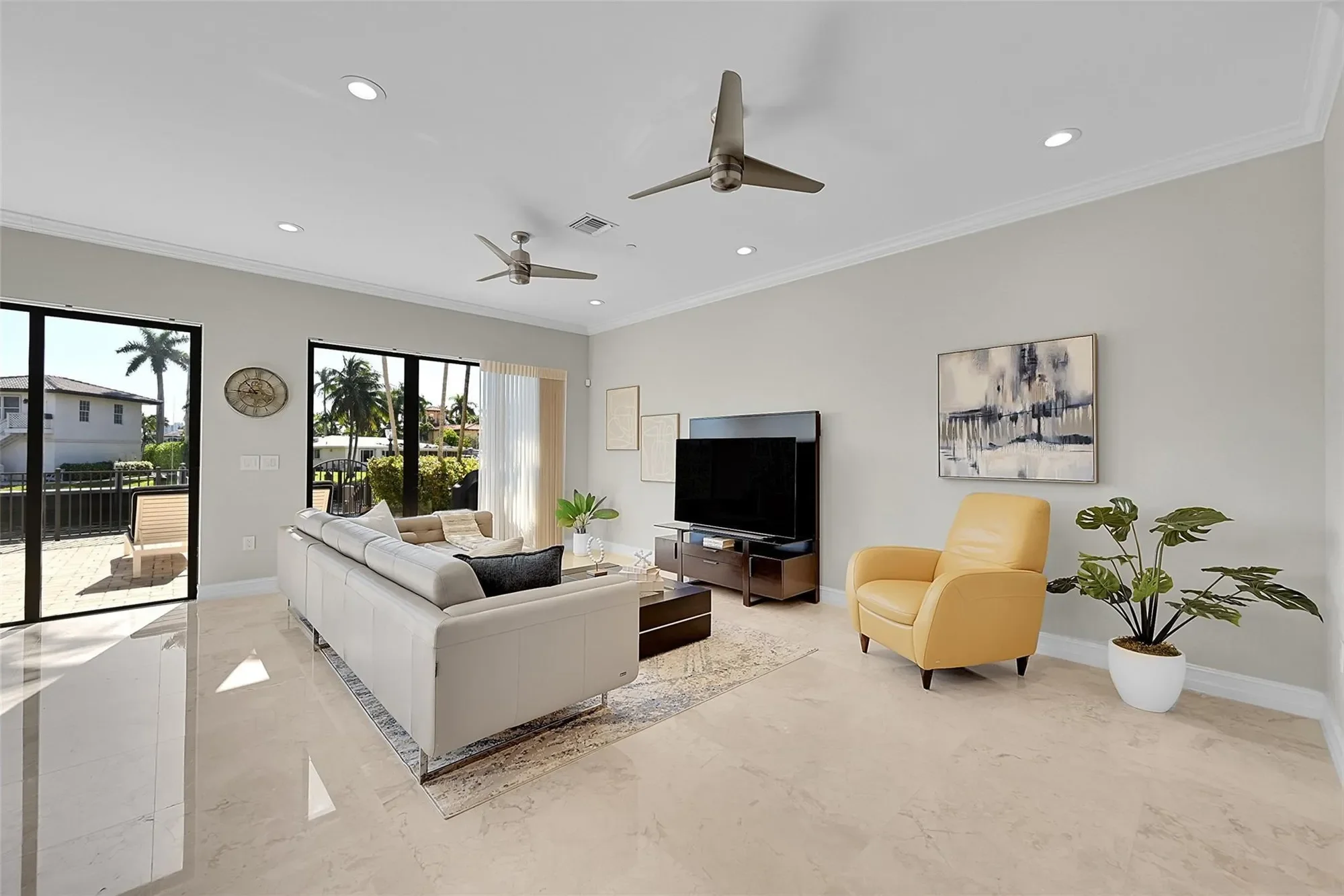 2254 SE 7th Street, Hillsboro Beach, Florida, United States. - Photo 11