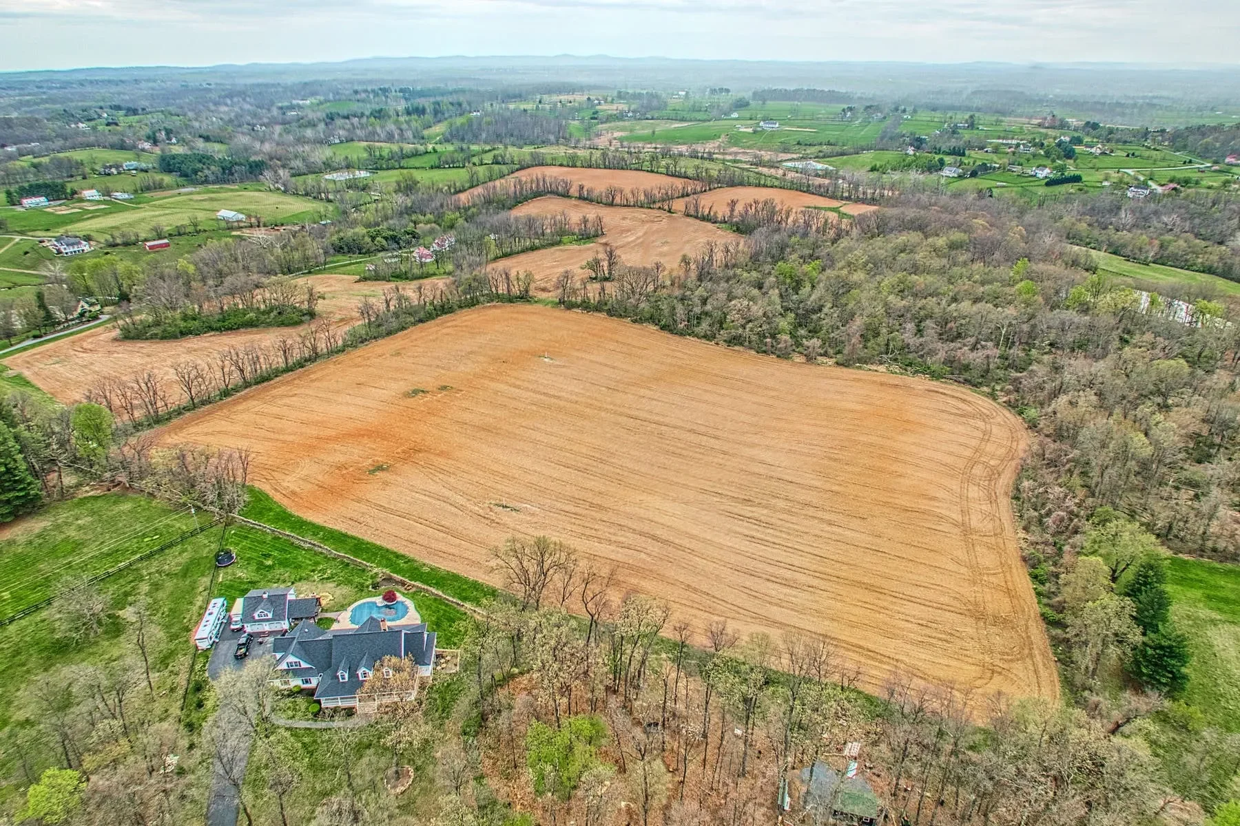 Snickersville Turnpike , Round Hill, VA 20141, Round Hill, Virginia, United States. - Hero Image