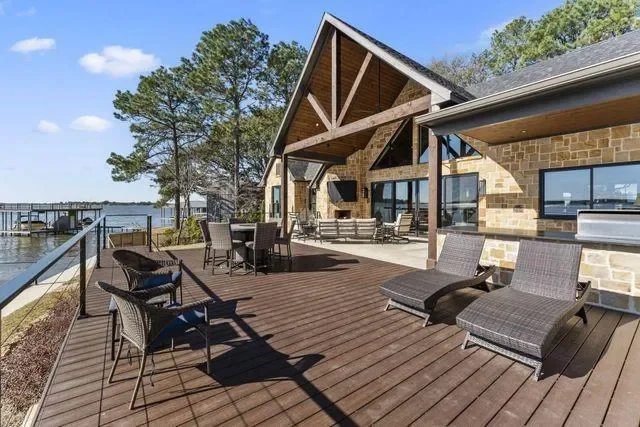135 N Merlin Drive, Gun Barrel City, Texas, United States. - Photo 24