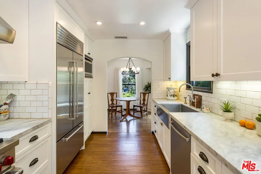 1417 Queens Rd, Los Angeles, California, United States. - Photo 4