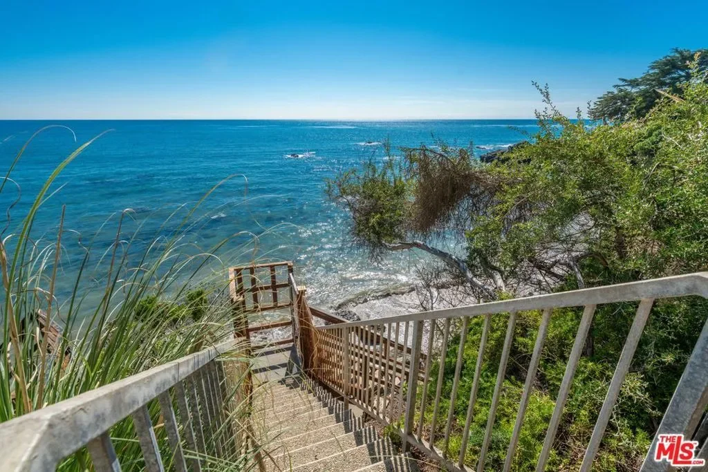 31532 Victoria Point Road, Malibu, California, United States. - Photo 4
