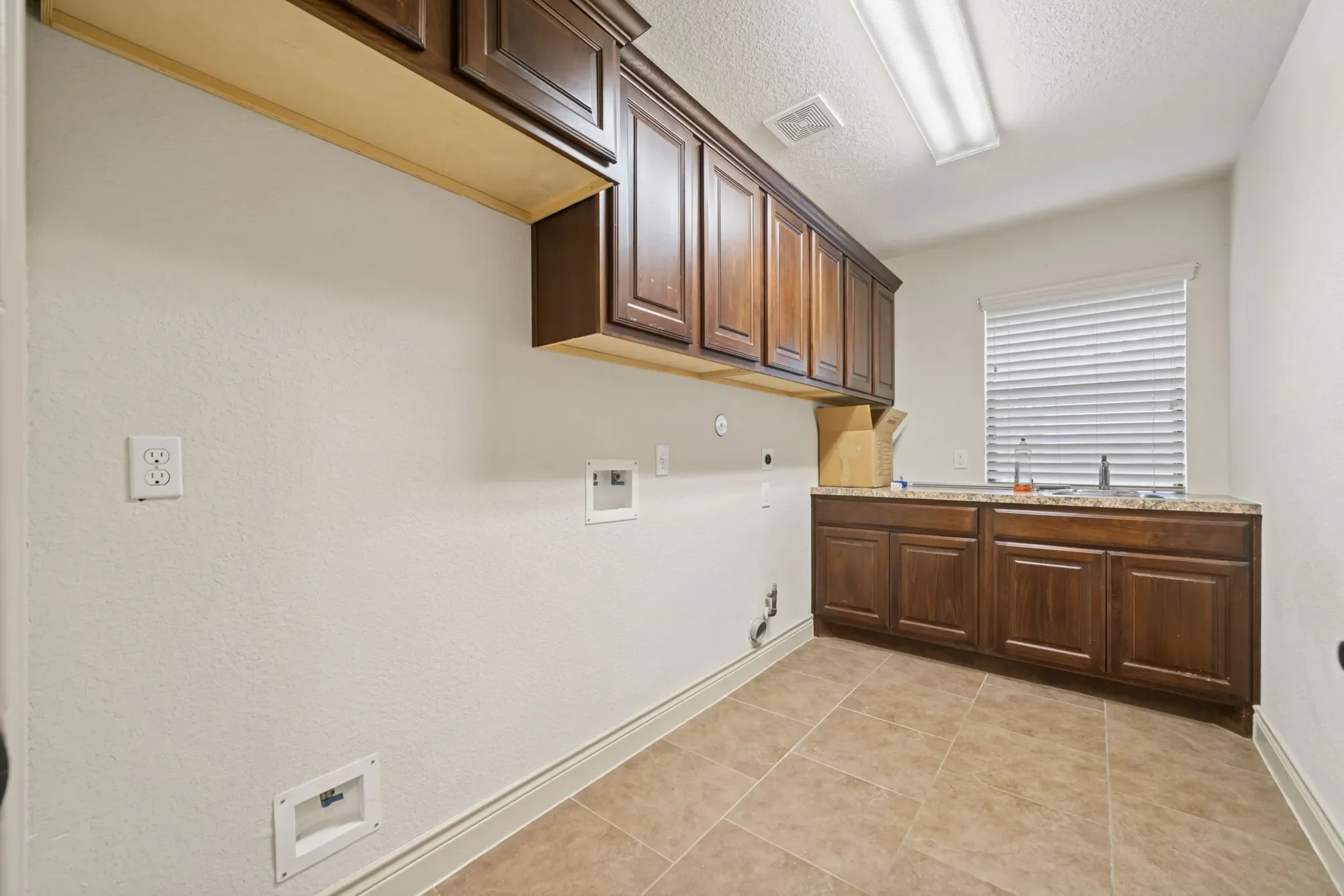 40503 Manor Drive, Magnolia, TX 77354, Magnolia, Texas, United States. - Photo 19