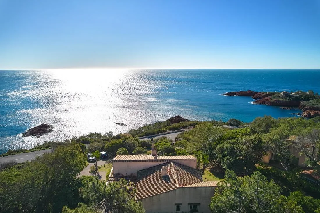 route du trayas, Saint-Raphaël, Provence-Alpes-Côte d'Azur, France. - Photo 11